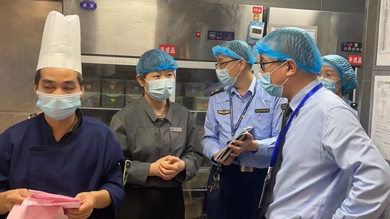 新手做食品批发加盟注意事项：揭秘行业潜规则与合规要点